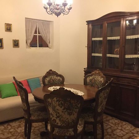 Апартаменты La Casa Di Luigi Монтеварки Экстерьер фото