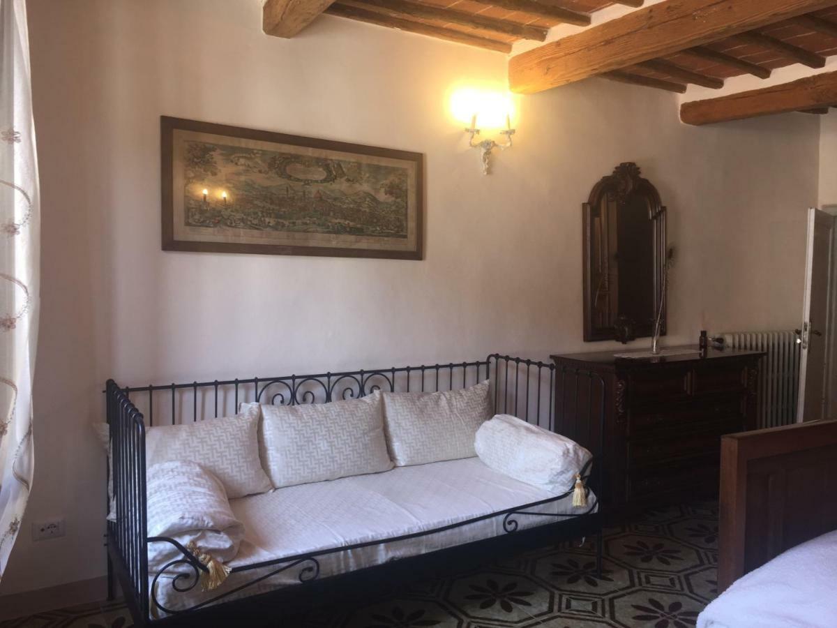 Апартаменты La Casa Di Luigi Монтеварки Экстерьер фото